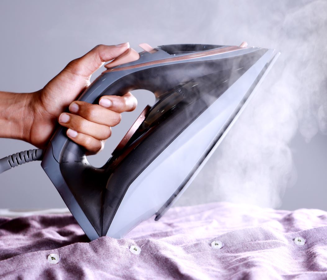 Steam Iron/ceramic Sole plate-KRYPTON-MODEL-KNSI6237