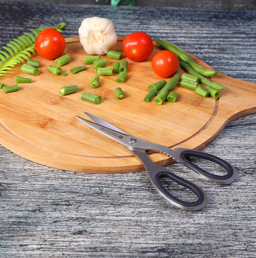 مقص من الفولاذ المقاوم للصدأ