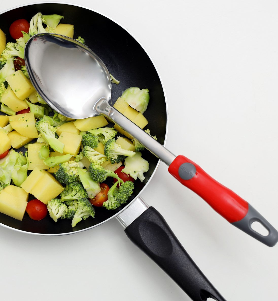 ملعقة التقديم