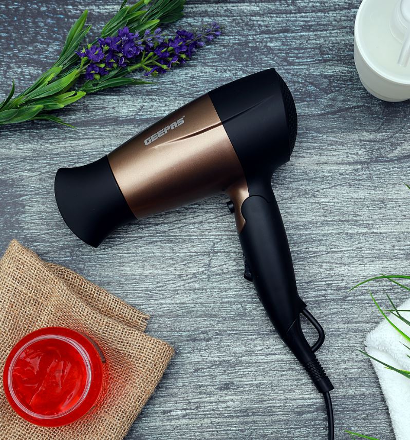 مجفف شعر صغير