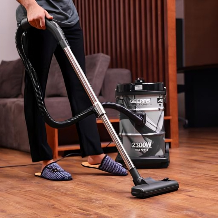 2300 W Vacuum Cleaner