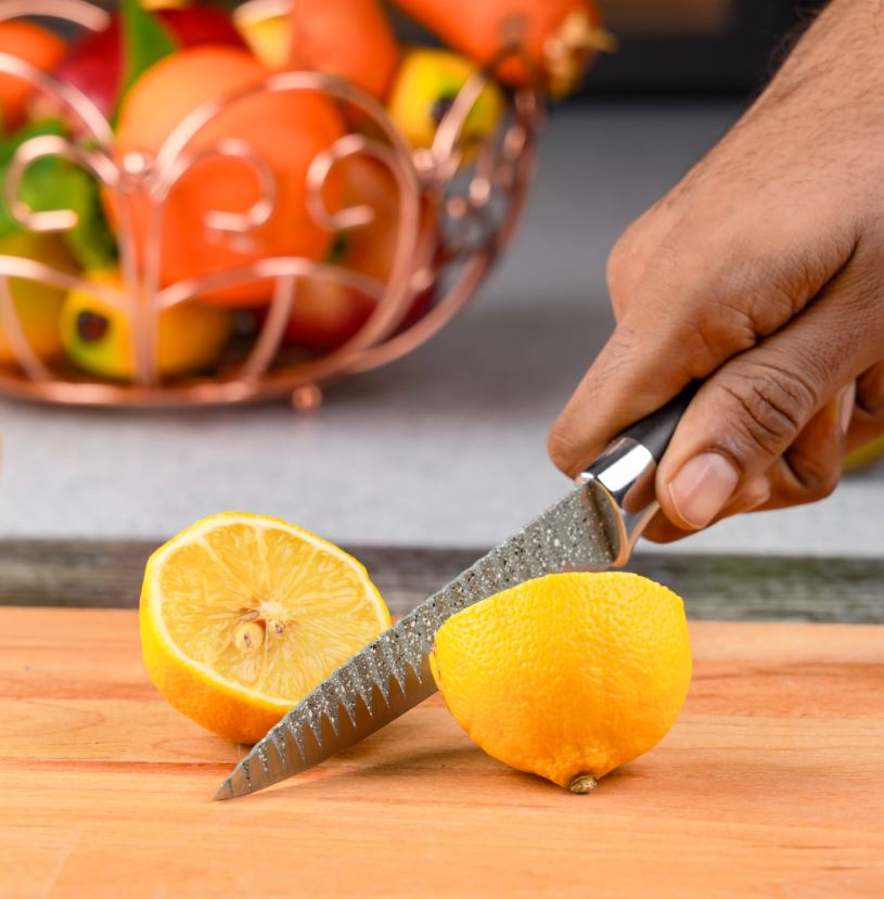KNIFE